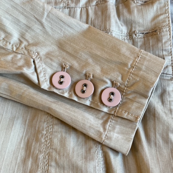 Women’s DKNY Jeans Khaki Color Ruffled Blazer Size Small - Picture 7 of 7